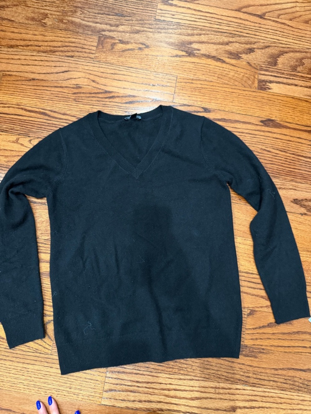 Hilary Radley Black V-Neck Cashmere Sweater - Lightweight